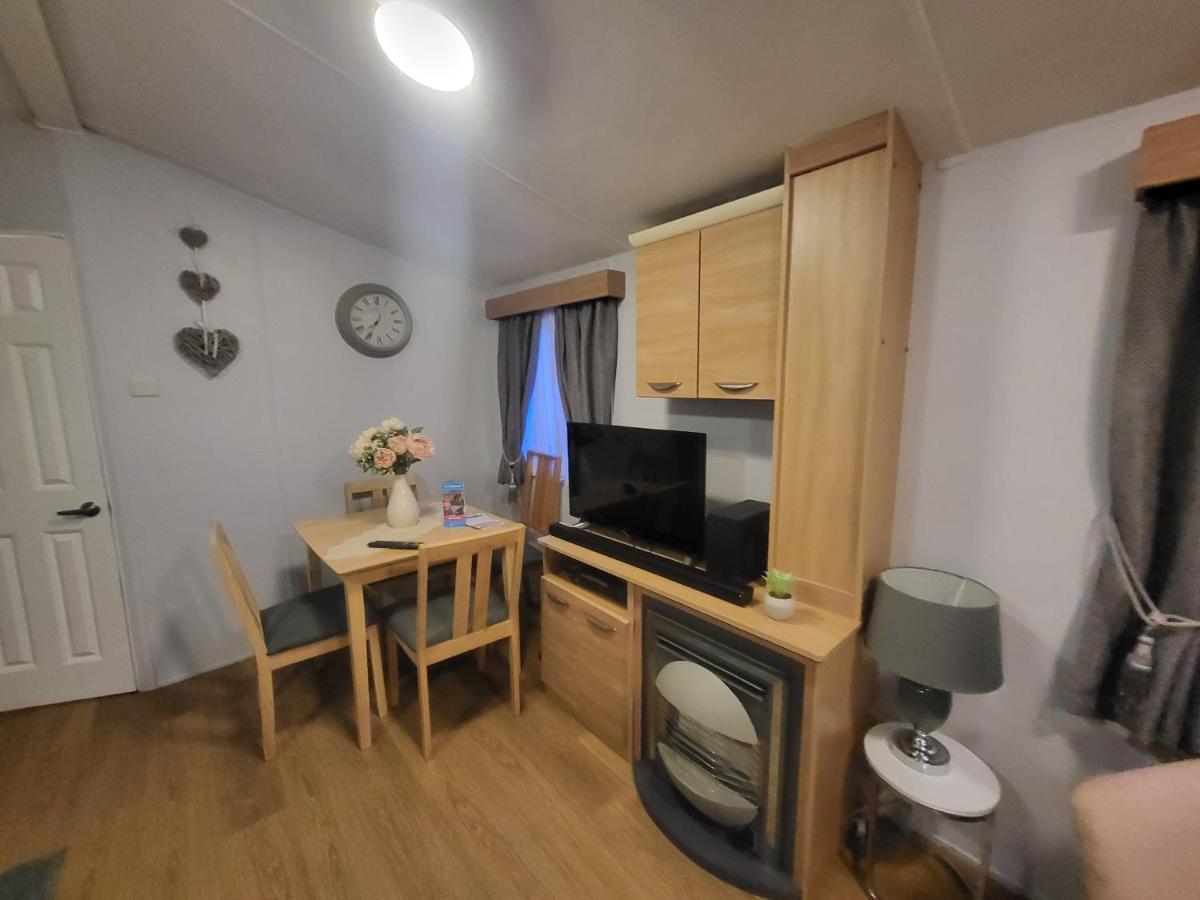 Vacation Escape - Valley Farm -Clacton-On-Sea - Holiday Park Exterior foto